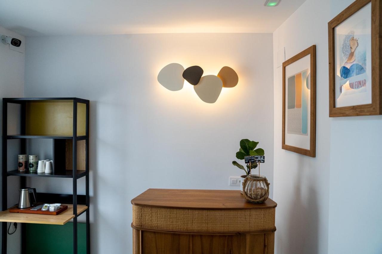Hostal Tarantelo Conil 콘일데라프론테라 외부 사진