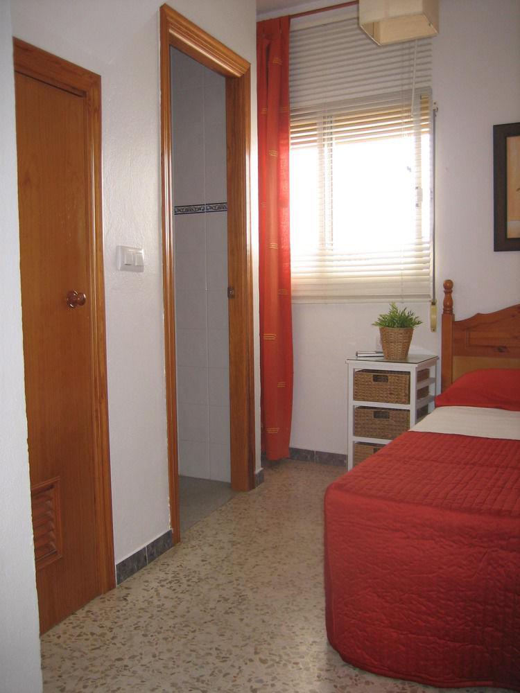Hostal Tarantelo Conil 콘일데라프론테라 외부 사진